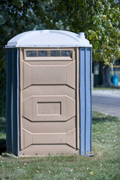 Best Sanitation services for porta potties  in St Anne, IL